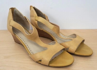 Zapatos Adrienne Vittadini Tacón de Cuero Amarillo Cremallera Tacones de Cuña Talla 7.5 M Foto 1 de 4