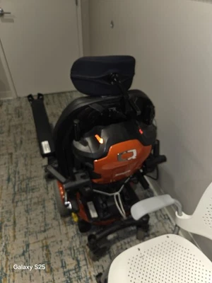 Fuente de alimentación de silla elevadora modelo Quantum J6 2020 Foto 1 de 4