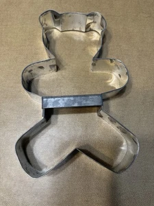Riesiger Metall Bär Ausstecher - über 12 Zoll - Bild 1 von 3