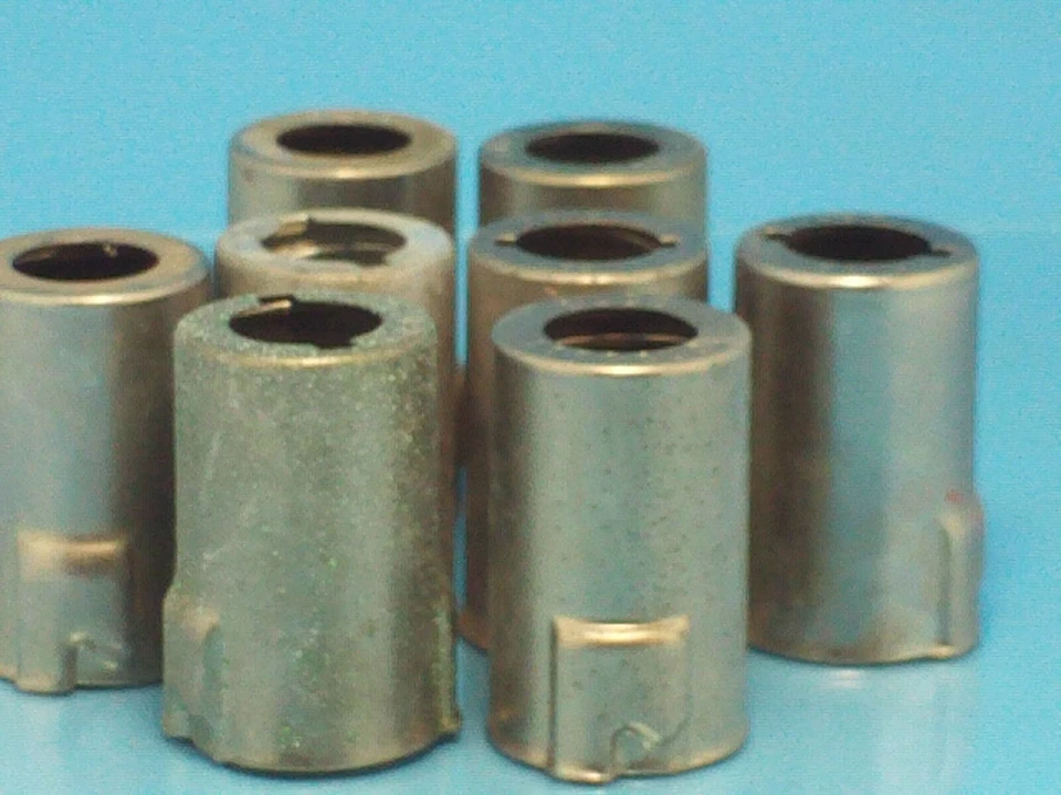 TUBO ELCO SHEILDS SHEILD 6AK5 6J1P CV850 DP61 5654 EF95 TS102U01 CANTIDAD 2 Foto 1 de 1