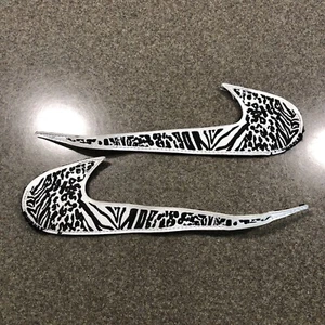 Nike Swoosh Patch Lot 2 Run Shoe Sneaker Skating Badge Logo Vinyl 8” Giannis - Picture 1 of 9