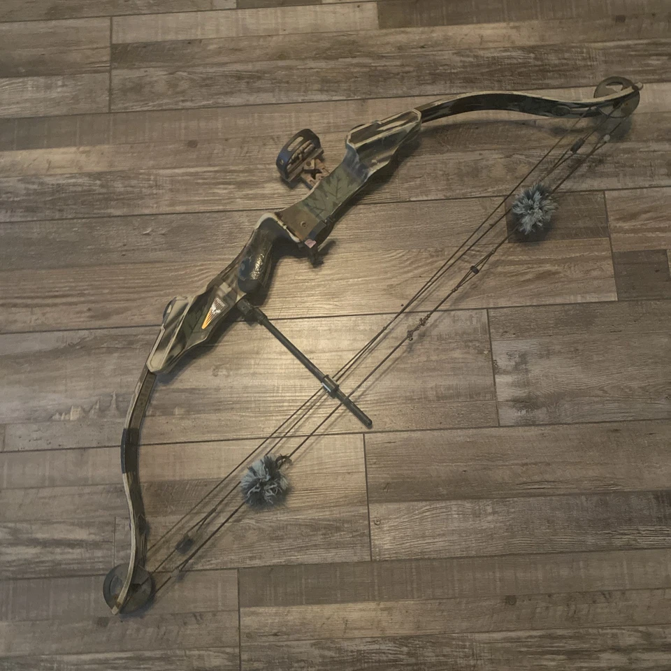 Arco compuesto para mano derecha Golden Eagle Predator Foto 1 de 4