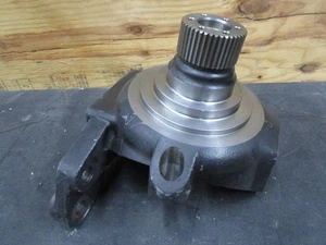 New CASE IH CNH Steering Knuckle RH Right Hand - Picture 1 of 6