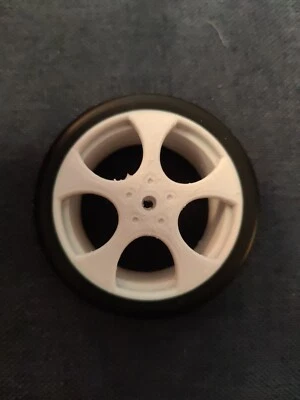 4x Kompletträder 1/10 RC Reifen auf Felge 12mm 6Kant fahrfert RTR Weiß  Golf GTI - Bild 1 von 3