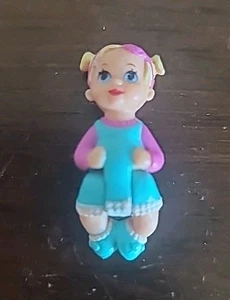 Fisher Price Sweet Streets casa delle bambole rara bionda bambino bambina trecce - Foto 1 di 3