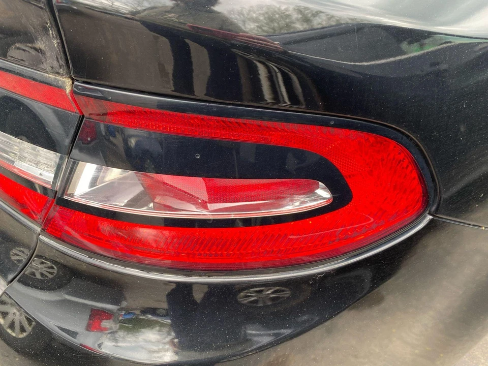 Conjunto de luces traseras Dodge Dart 13 14 15 16 lado del pasajero derecho Foto 1 de 1