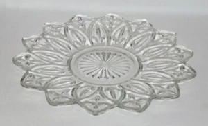 Federal Glass PETAL Crystal Round Medium Serving Plate - Picture 1 of 3