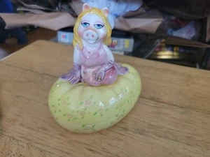 Vintage Ms. Piggy Candy Dish Ceramic Taste Seller Sigma Muppets Easter - Picture 1 of 7