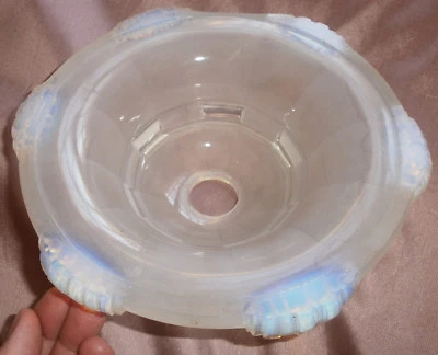 Abat jour / tulipe de lustre art déco " stalactites de glace "  verre opalescent - Photo 1/4