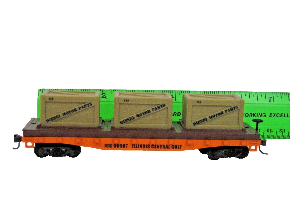 HO MANTUA ILLINOISE CENTRAL GULF 40' FLAT CAR WITH CRATES ICG  #727003 - Image 1 of 1