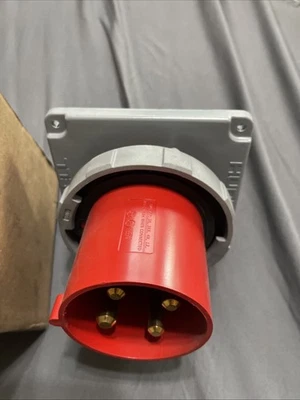 Hubbell HBL4100B7W Inlet, 100A 480V 3 Phase New - Image 1 of 4