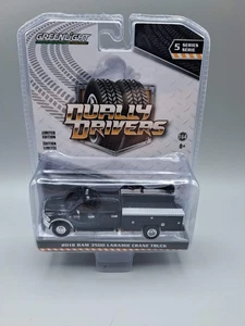 Greenlight Collectibles Dually Drivers 2018 Ram 3500 Laramie Crane Truck - Picture 1 of 1