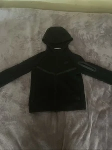 Nike Youth Tech Fleece Full-Zip Hoodie Black, Size Medium - Picture 1 of 3