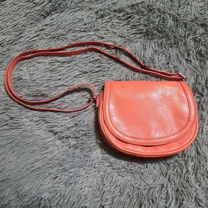 BCBGeneration Crossbody Bag Handtasche Coral Small Flap Adjustable Strap - Bild 1 von 8