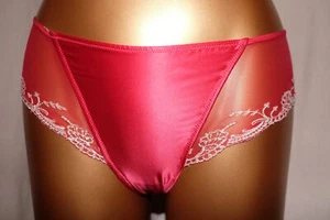 LISE CHARMEL Hüftslip Panty Shorty SPLENDEUR SOIE mit Seide rouge rot NEU - Picture 1 of 2