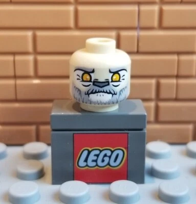 LEGO LEGENDS OF CHIMA Tan Minifigure Lagravis Lion Head (Sets 70142 70108 70010) - Image 1 of 3