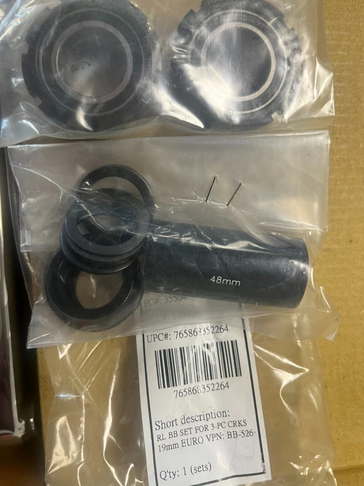 Redline BMX Bottom Bracket Euro 19 mm Threaded For 3 Piece Cranks - Image 1 of 1