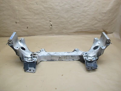 🥇92-00 LEXUS JZZ31L SC300 SC400 FRONT ENGINE SUBFRAME CROSSMEMBER OEM - Image 1 of 4