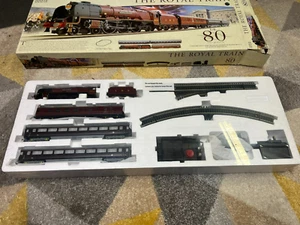HORNBY No. R1091 "THE ROYAL TRAIN " SET M&S 80th BIRTHDAY LTD EDITION MIB - Picture 1 of 9