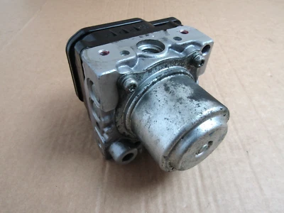 Honda CB600F Hornet 2007 51.818 millas ABS bomba módulo unidad control (14800) Foto 1 de 4