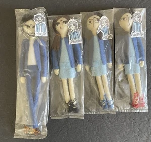 Juego de 4 muñecas de arte popular de la familia Charles Manson hechas a mano de colección crimen verdadero raras - Imagen 1 de 15