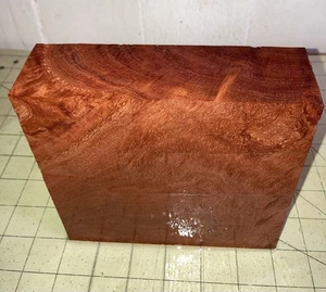 One Block litchi hawaiani ~ 6" x 6" x 1 3/4" (#809) - Foto 1 di 6