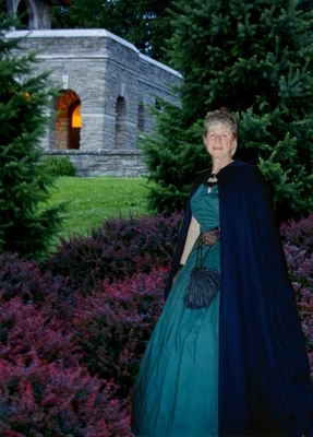 Circa 1865 Authentic Women's dress size 10-12, Dark Green Print, - Image 1 of 4