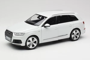 110014000 Audi Q7 4M White Minichamps 1/18 - Picture 1 of 8