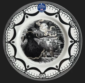 Royal Stafford Spookyville "The Guardian" Piatti da Pranzo, 4, Bone China, NUOVO - Foto 1 di 5