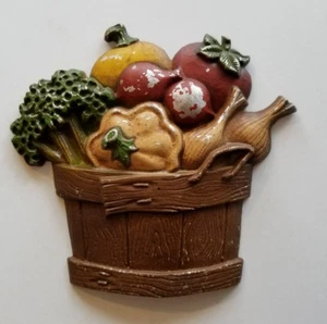 Sexton Fruit Plaque Fruits in Basket Metal 1976 USA 1199-6 - Foto 1 di 12