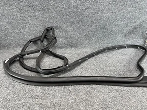 2018-2024 Ford Expedition 🚗 Rear Right Door Weather Strip Seal JL1Z-4025324-A - Foto 1 di 5