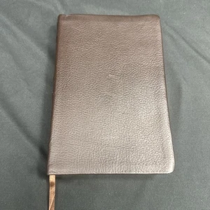 HOLMAN CHRISTIAN STANDARD BIBLE PERSONAL SIZE GIFT Leathertouch Excellent Cond - Picture 1 of 13