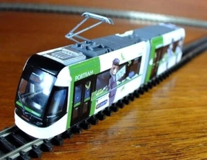 Tomytec N gauge TLR0604 Toyama Portram tram Anime conductors green doors livery - Picture 1 of 12
