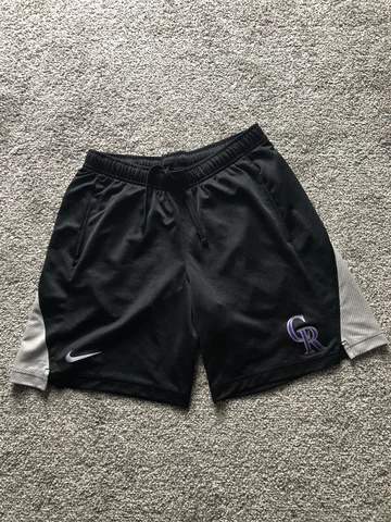Nike Colorado Rockies Practice Shorts Mens Large Cover