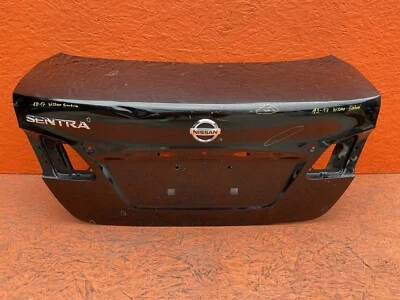 Nissan Sentra 2013 2014 2015 2016 2017 tapa maletero OEM  Foto 1 de 4