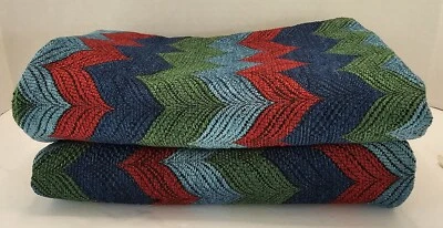 Juego de 2 fundas de almohada de diseño personalizado Chevron azul borgoña verde chenilla Foto 1 de 3