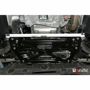 Barra inferior delantera Ultra Racing para Audi A8L D4 (TIPO 4H) 4.2 FSI 4x4 LWB 2010-2017 - Imagen 1 de 9