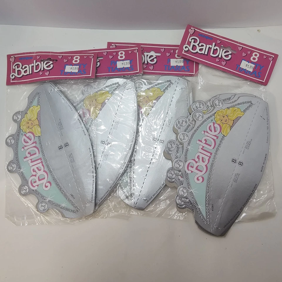 Barbie Vintage 1988 Fiesta de Cumpleaños Tiaras Fiesta Favores Princesa Corona Lote de 32 Foto 1 de 4