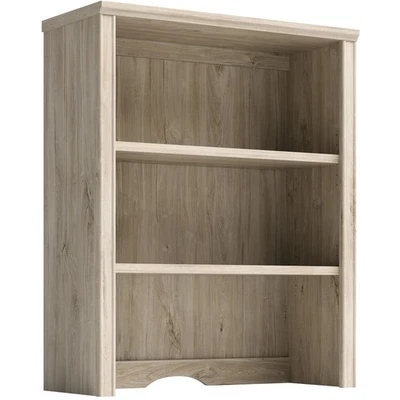 Biblioteca de madera de ingeniería Sauder Hammond en acabado roble tiza Foto 1 de 4