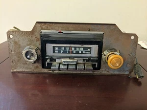 Radio AM/FM Panasonic estilo eje años 70 CQ-2989EU CHEVROLET FORD 4 PIEZAS REPARACIÓN - Imagen 1 de 12