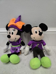 Mickey Vampire and Minnie Witch - Picture 1 of 2