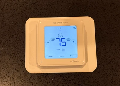 Honeywell T6 Pro Series Z-Wave Thermostat Programmable TH6320ZW2003 Perfect Cond - Image 1 of 4