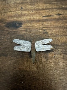 Farmhouse Dragonfly Butterfly Brooch Pin Lapel Metal Insect Fashion Costume - Foto 1 di 3