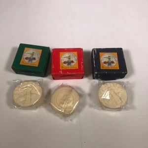 Lot of 3 Vintage Athena's Saponi D'Arte Italian Carved Soaps, ~ 3 inch [EA09] - Picture 1 of 11