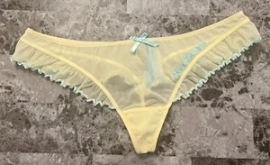 NUEVO CON ETIQUETAS BRAGAS VICTORIA'S SECRET SEXY LITTLE THINGS M VOLANTES VINTAGE RARAS V STRING - Imagen 1 de 10