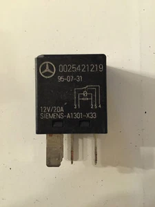 Mercedes-Benz W209 CLK Relais 0025421219 - Picture 1 of 1