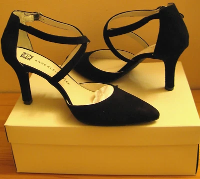 NUEVO AK Anne Klein Mujer Fion Negro Gamuza Tirantes Bomba, Talla 8,5M, nuevo en caja Foto 1 de 4