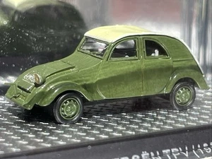 Macchetta Collec'Cit 8010 Citroen TPV 1939 Anatra Ur 2 CV Prototipo Verde 1:87 12 - Foto 1 di 11