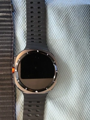 Reloj Samsung Galaxy Ultra Foto 1 de 4