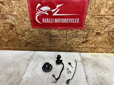 06 07 2006 2007 SUZUKI GSX-R GSXR 600 750 LOCK SET KEY SET IGNITION SWITCH CAP - Image 1 of 4